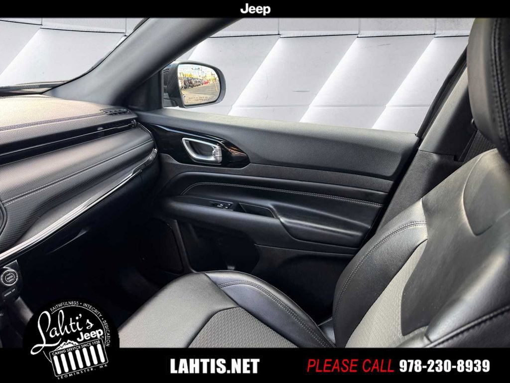 Certified 2022 Jeep Compass Altitude image 14