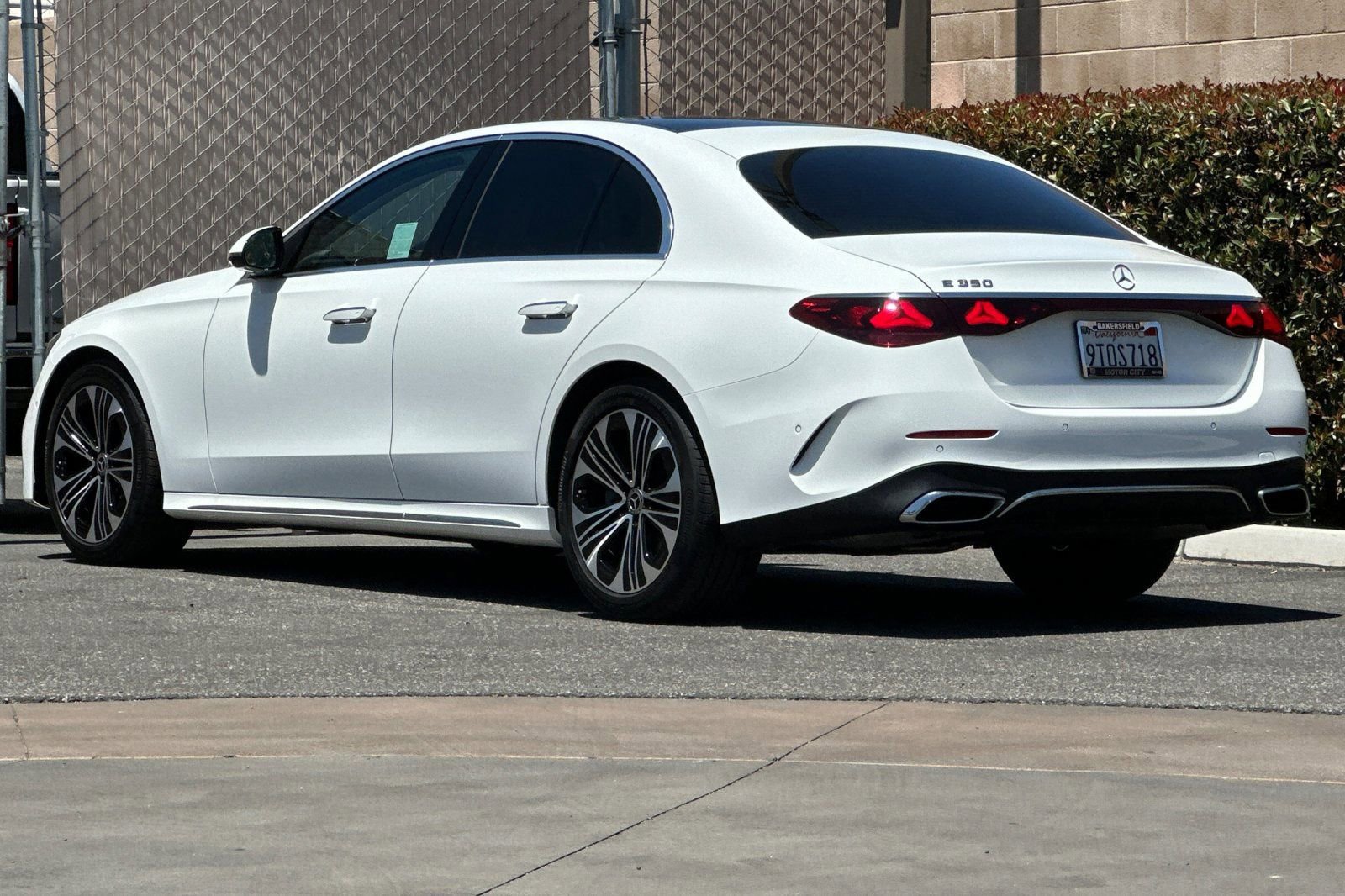 Used 2025 Mercedes-Benz E 350 Sedan image 6