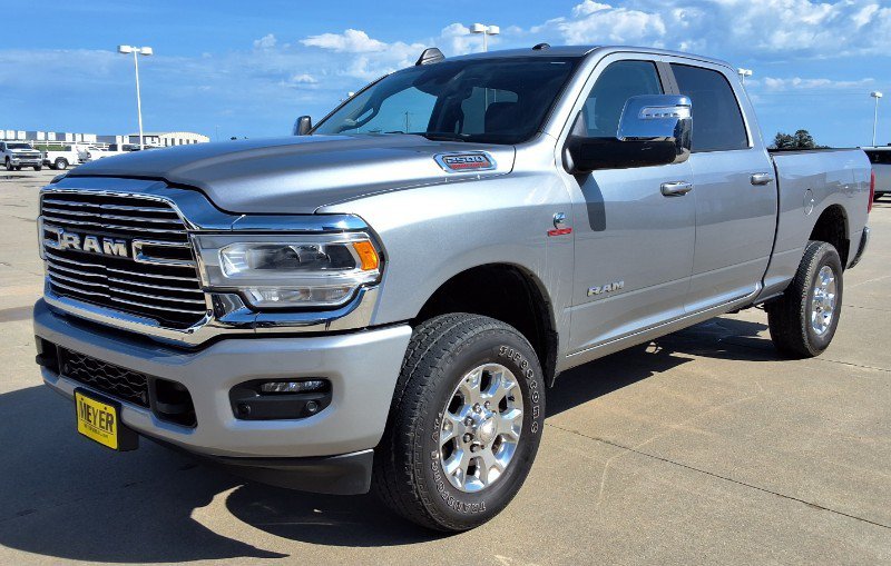 Used 2024 RAM 2500 Laramie w/ Safety Group AWD/4WD image 4