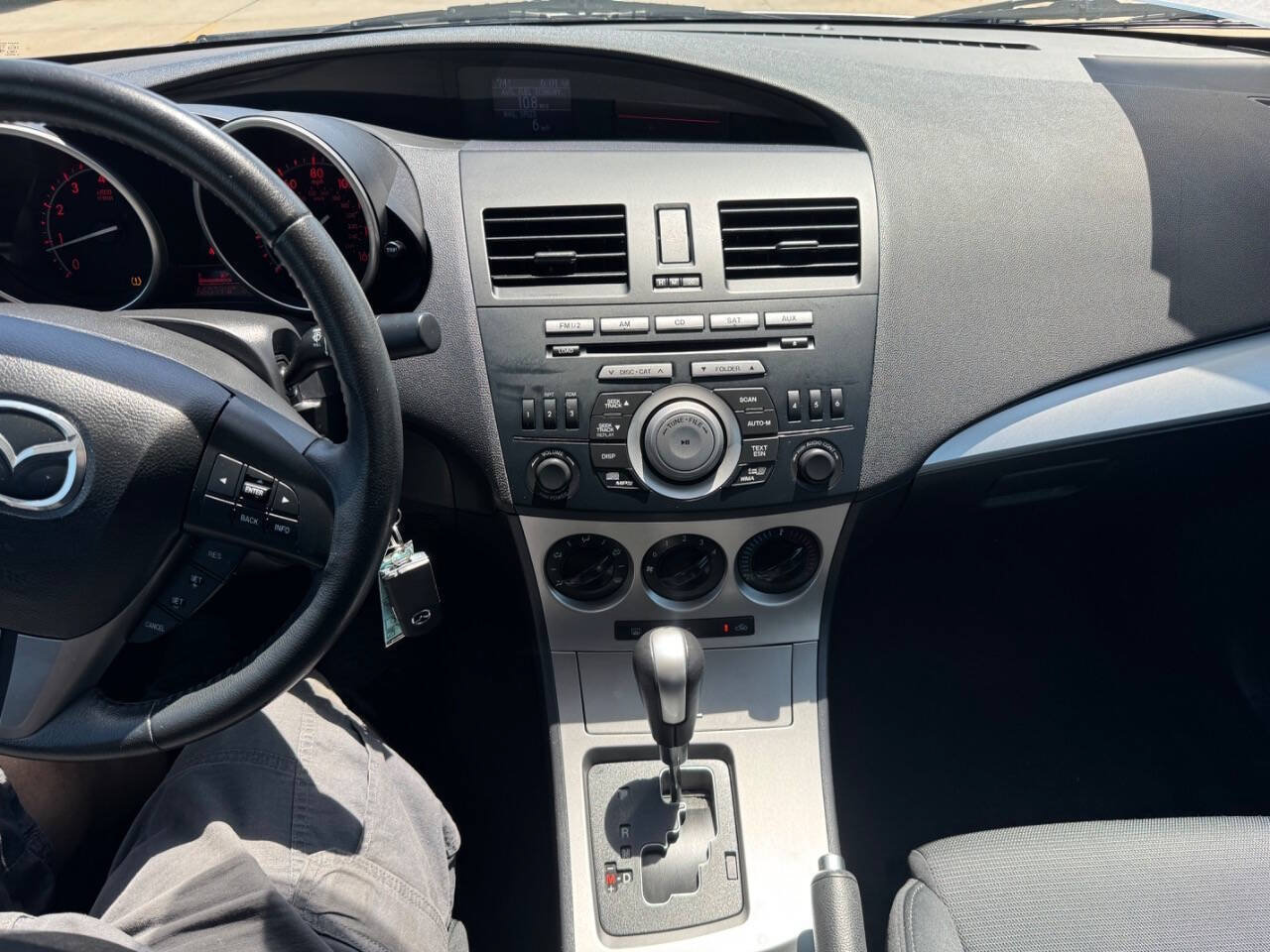 Used 2010 MAZDA MAZDA3 s Sport FWD image 16