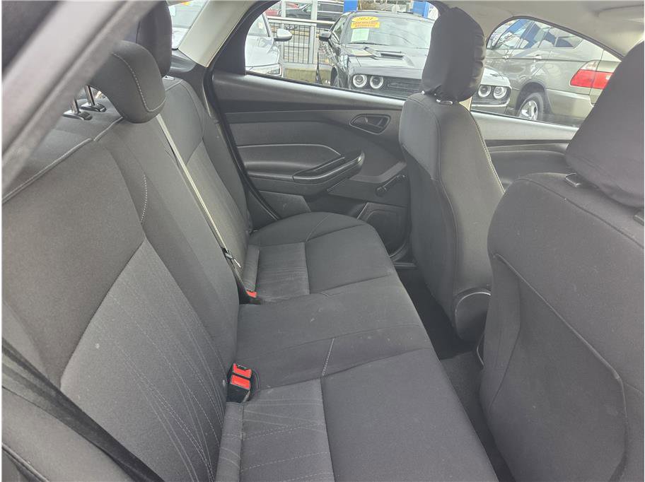 Used 2017 Ford Focus S image 23