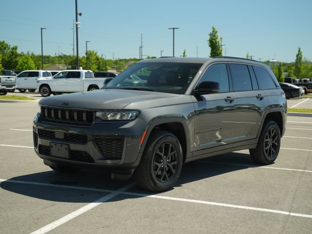 New 2026 Jeep Grand Cherokee Altitude AWD/4WD image 3