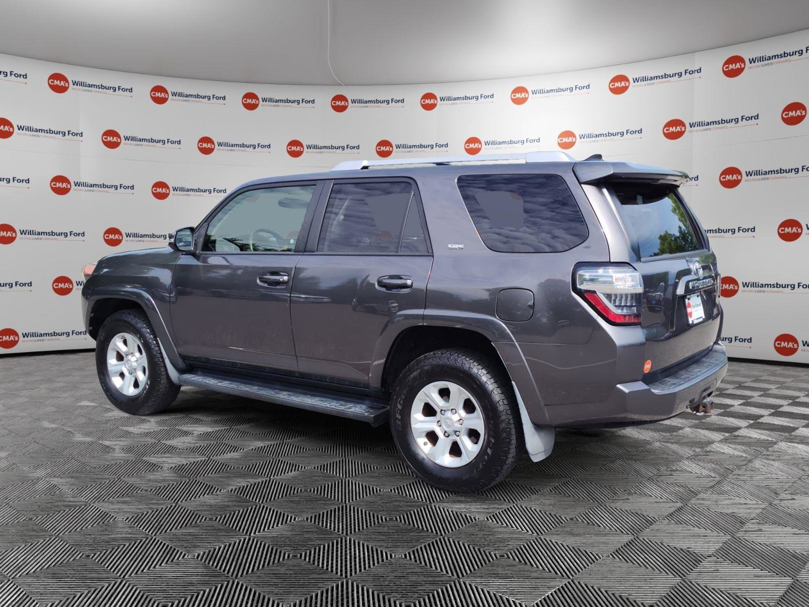 Used 2016 Toyota 4Runner SR5 Premium AWD/4WD image 3