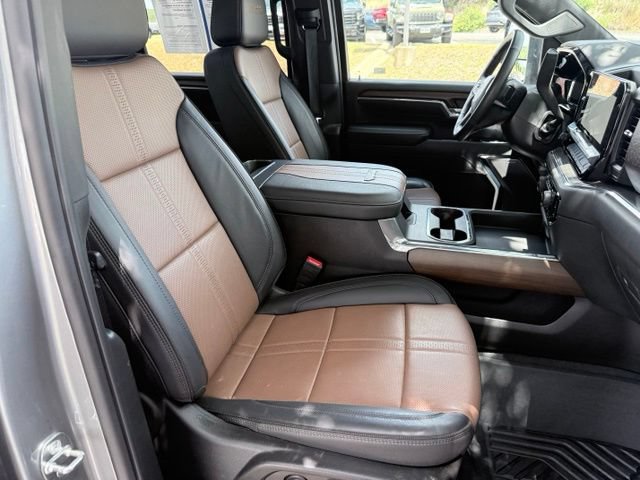Certified 2024 Chevrolet Silverado 2500 High Country w/ Technology Package AWD/4WD image 32