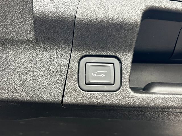 Used 2023 GMC Acadia AT4 w/ Technology Package AWD/4WD image 41