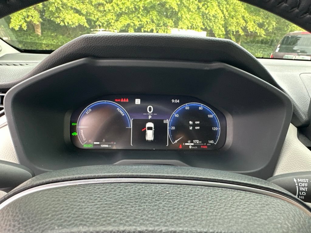 Used 2025 Toyota RAV4 Limited AWD/4WD image 31