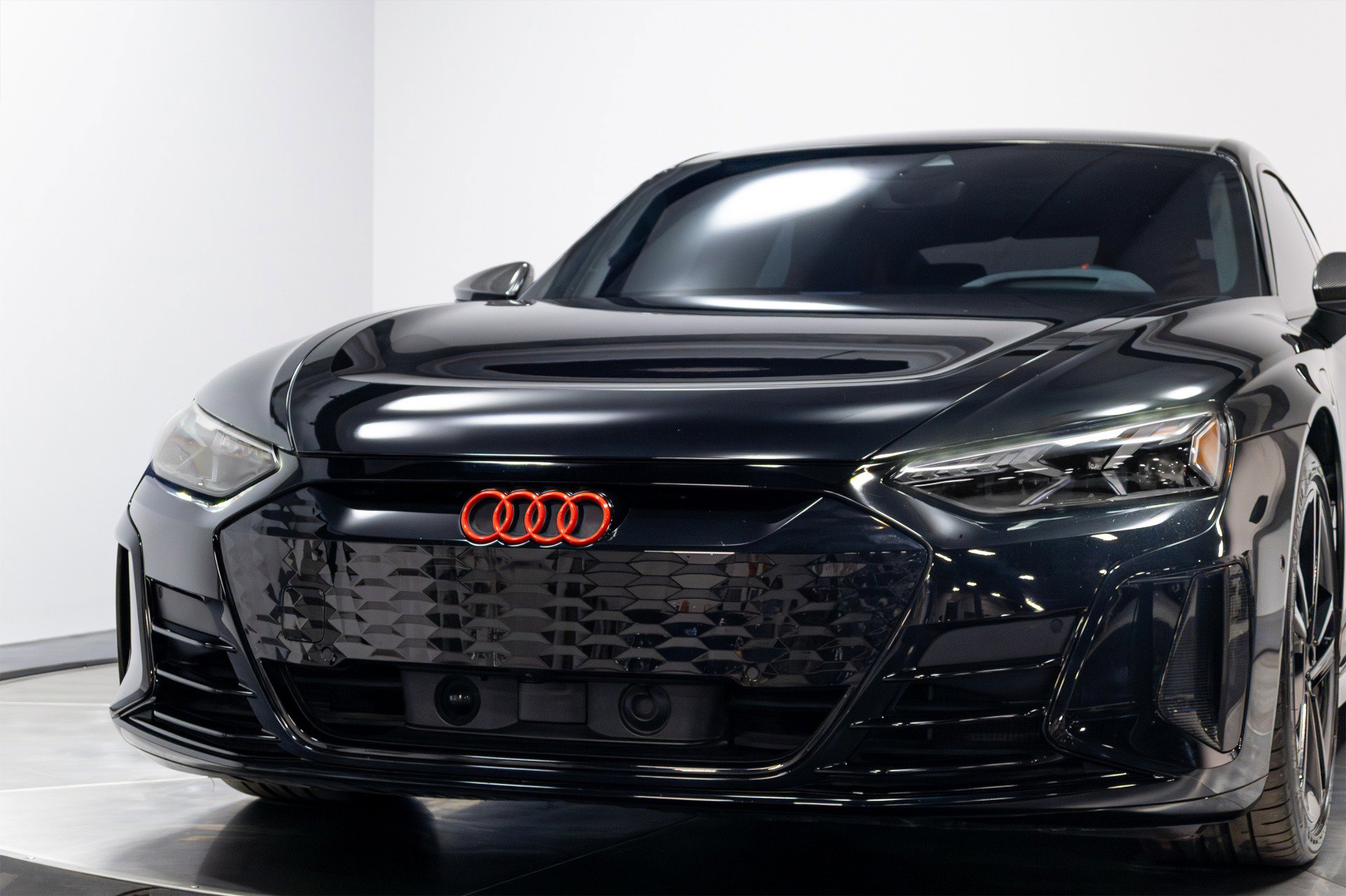 Used 2023 Audi RS e-tron GT image 78