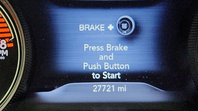 Used 2022 Jeep Cherokee Limited AWD/4WD image 12