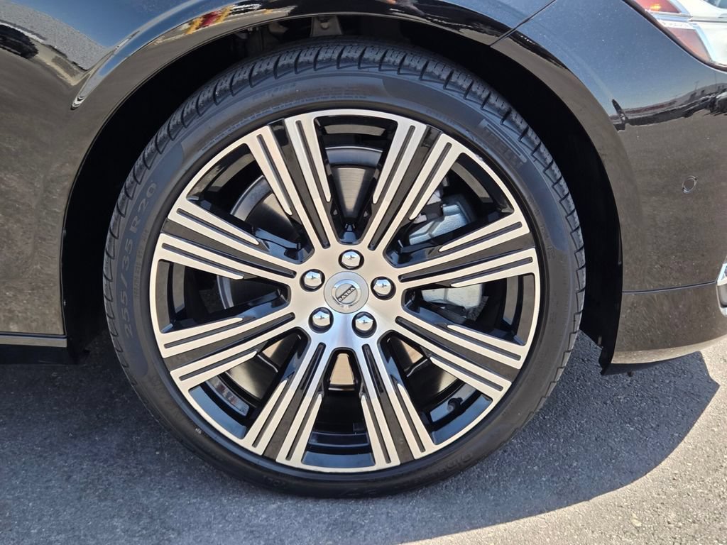 Used 2023 Volvo S90 B6 Plus AWD/4WD image 9