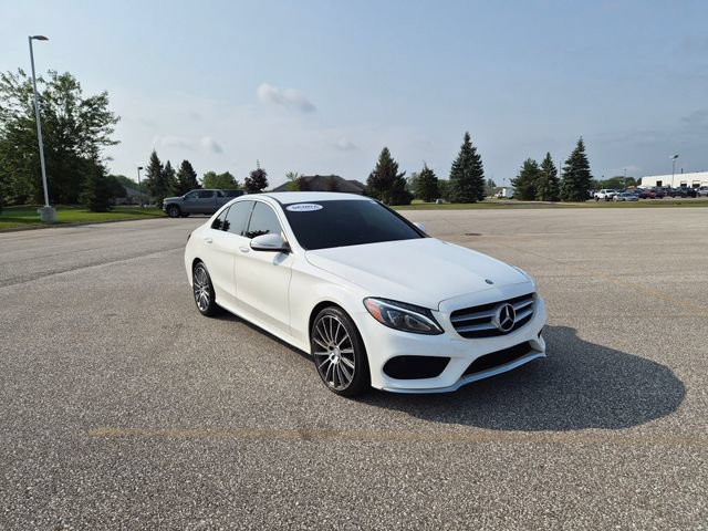 Used 2015 Mercedes-Benz C 300 4MATIC Sedan image 4