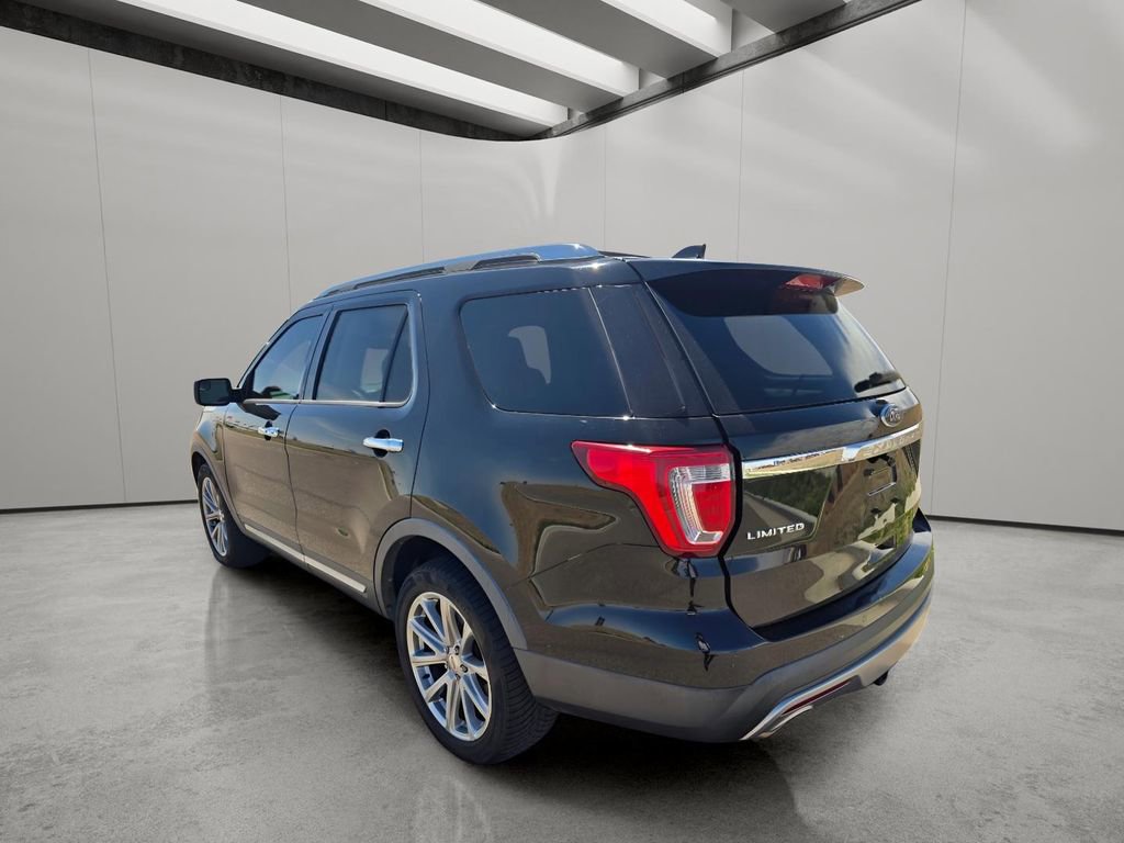 Used 2016 Ford Explorer Limited image 3