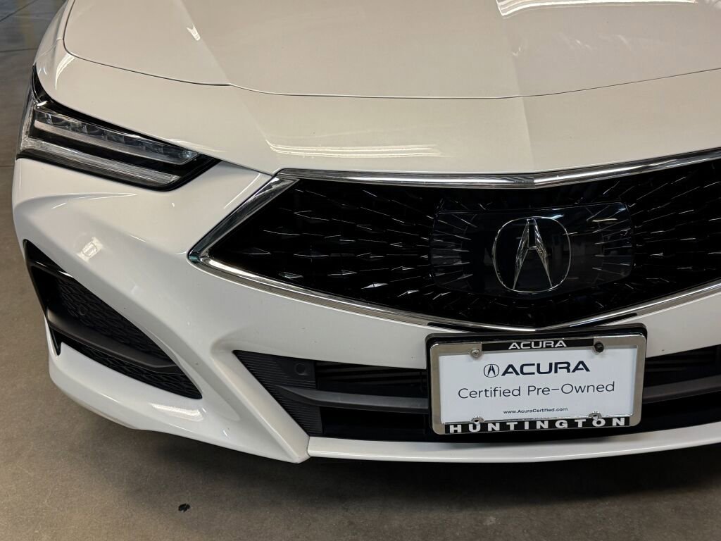 Certified 2022 Acura TLX w/ Technology Package image 4