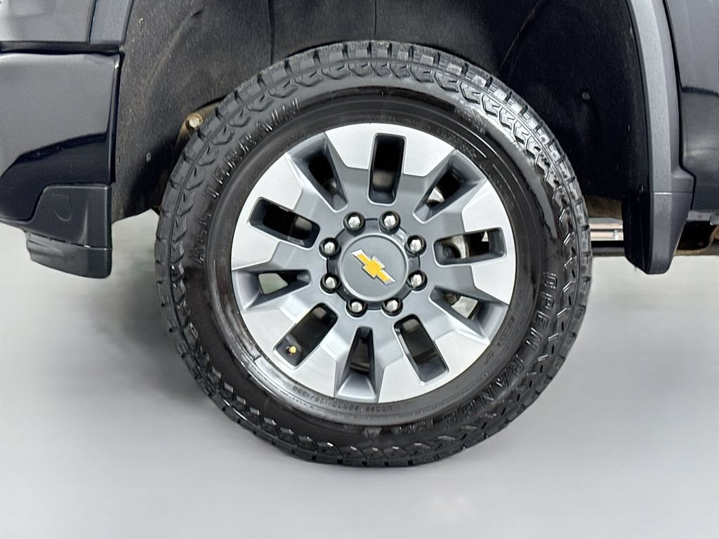 Used 2021 Chevrolet Silverado 2500 Custom w/ Custom Value Package AWD/4WD image 7