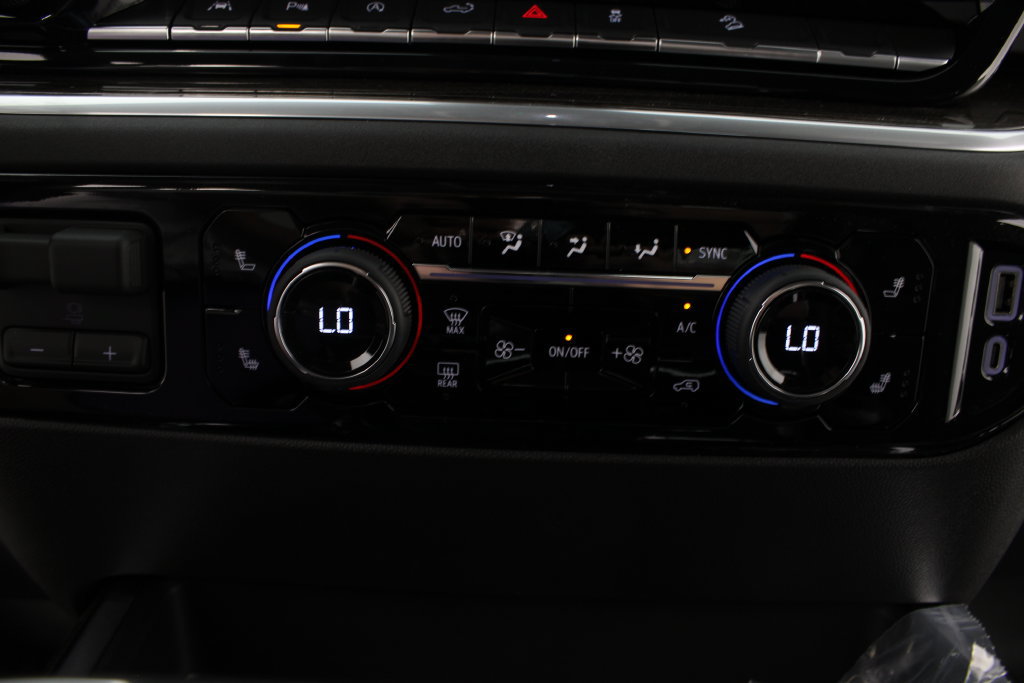 New 2026 Chevrolet Silverado 1500 LT Trail Boss w/ LT Trail Boss Premium Package AWD/4WD image 7