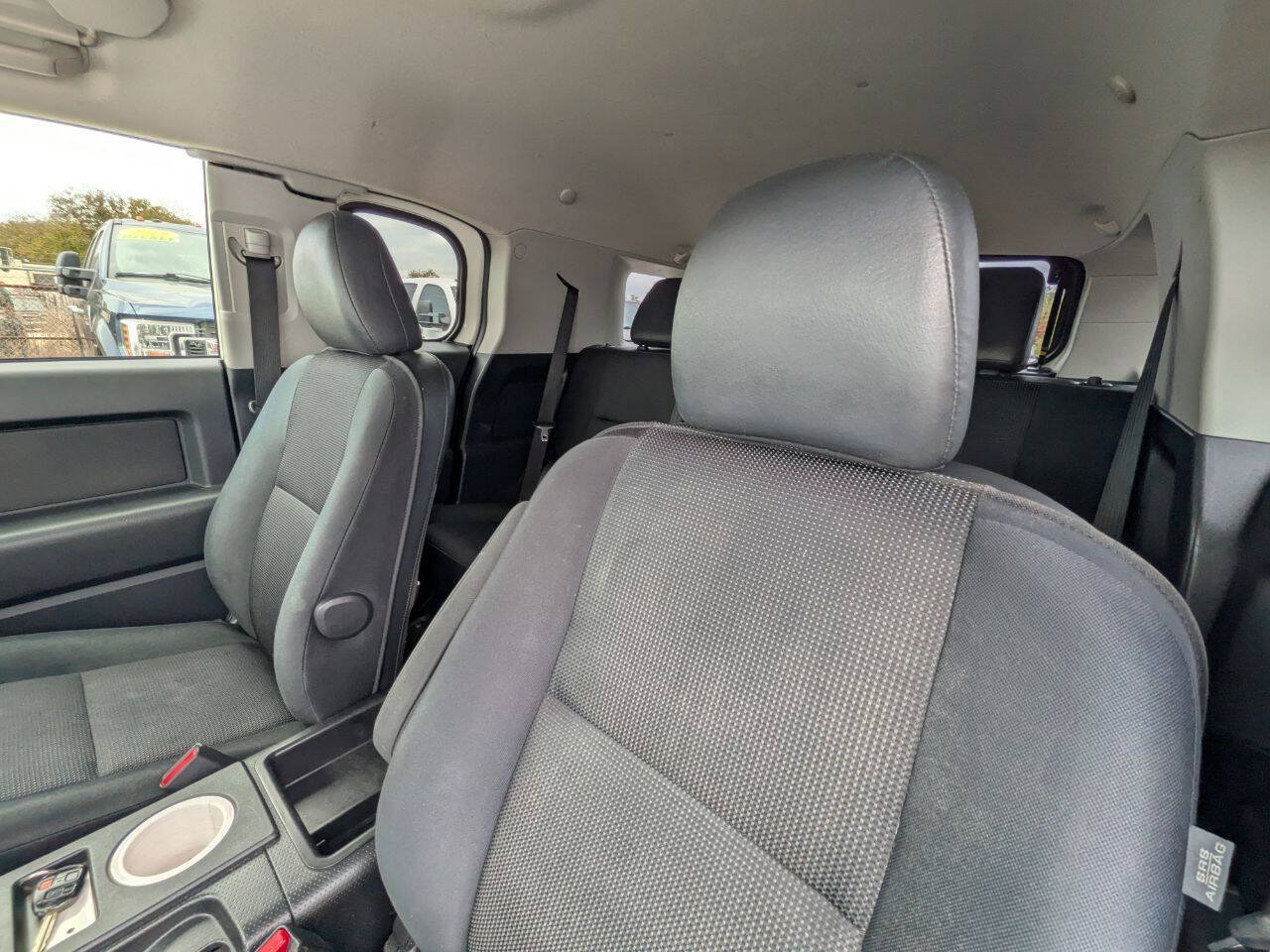 Used 2014 Toyota FJ Cruiser 2WD w/ Convenience Package image 13