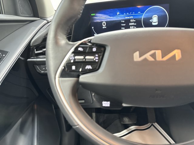 Certified 2024 Kia Niro Wind w/ Wind Preserve Package FWD image 17