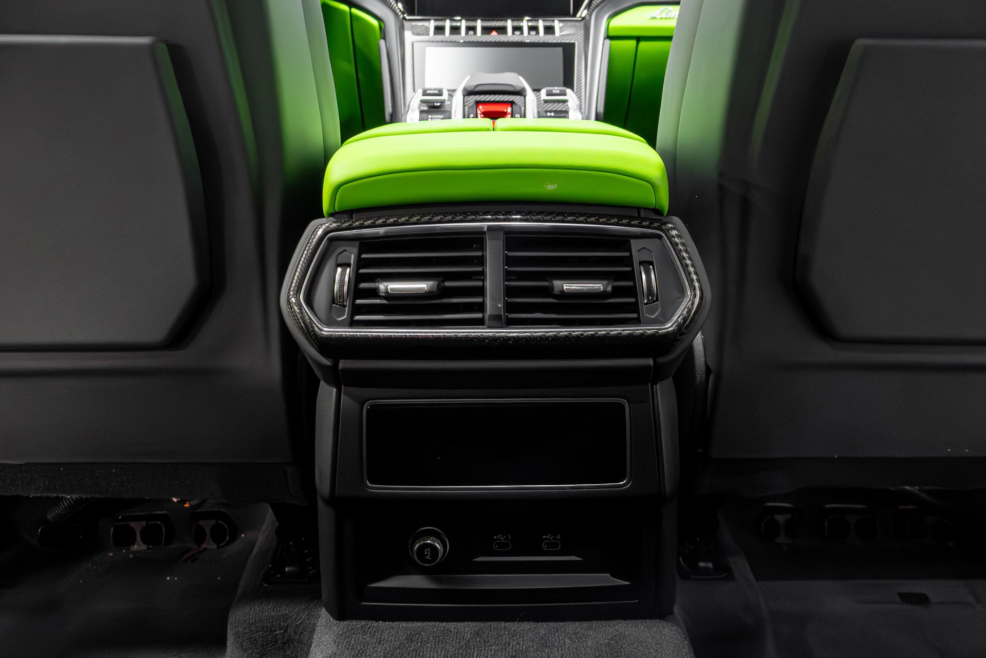 Used 2022 Lamborghini Urus image 31