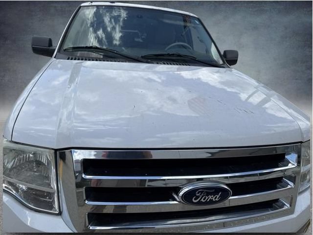 Used 2014 Ford Expedition EL XLT w/ Equipment Group 202A RWD image 11