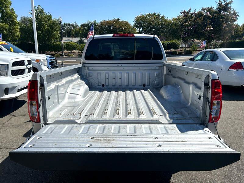 Used 2018 Nissan Frontier S image 5