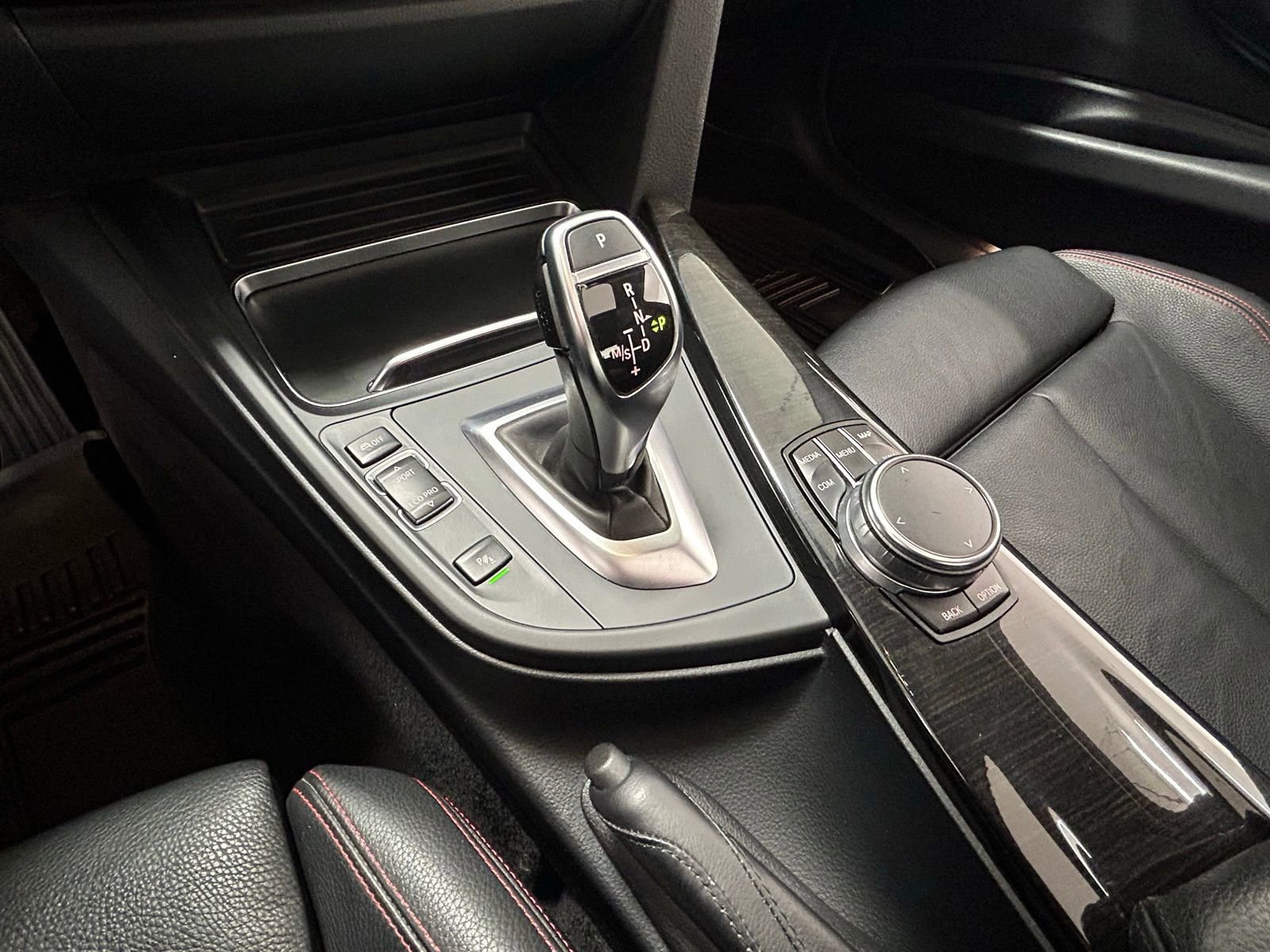 Used 2017 BMW 330i xDrive Sedan image 23