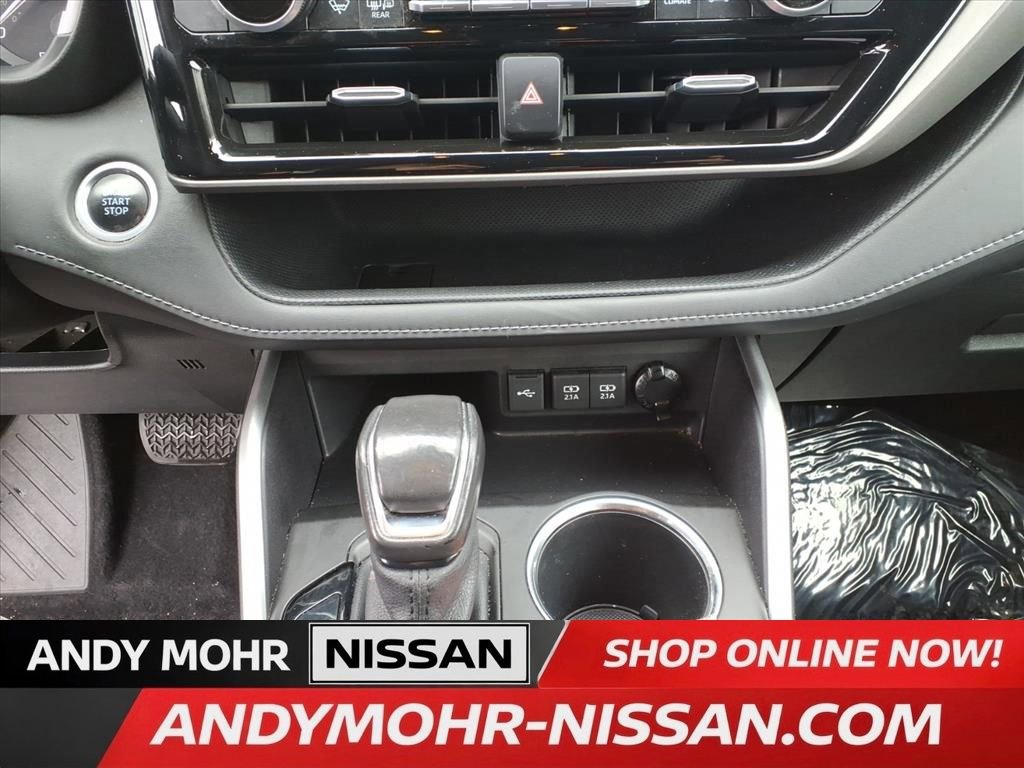 Used 2021 Toyota Highlander XLE image 23