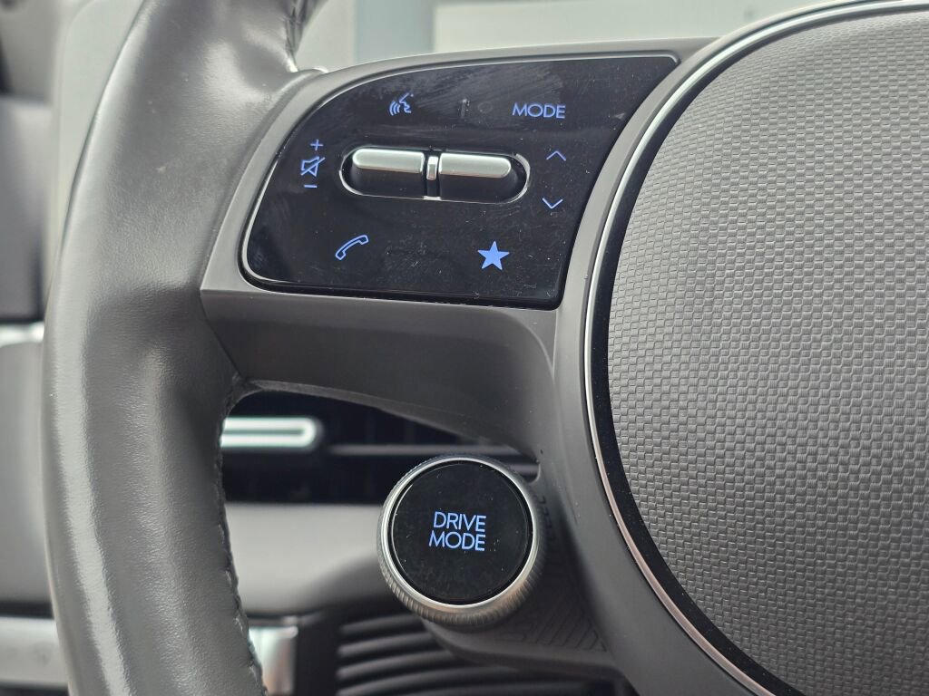 Used 2023 Hyundai Ioniq 5 Limited image 34