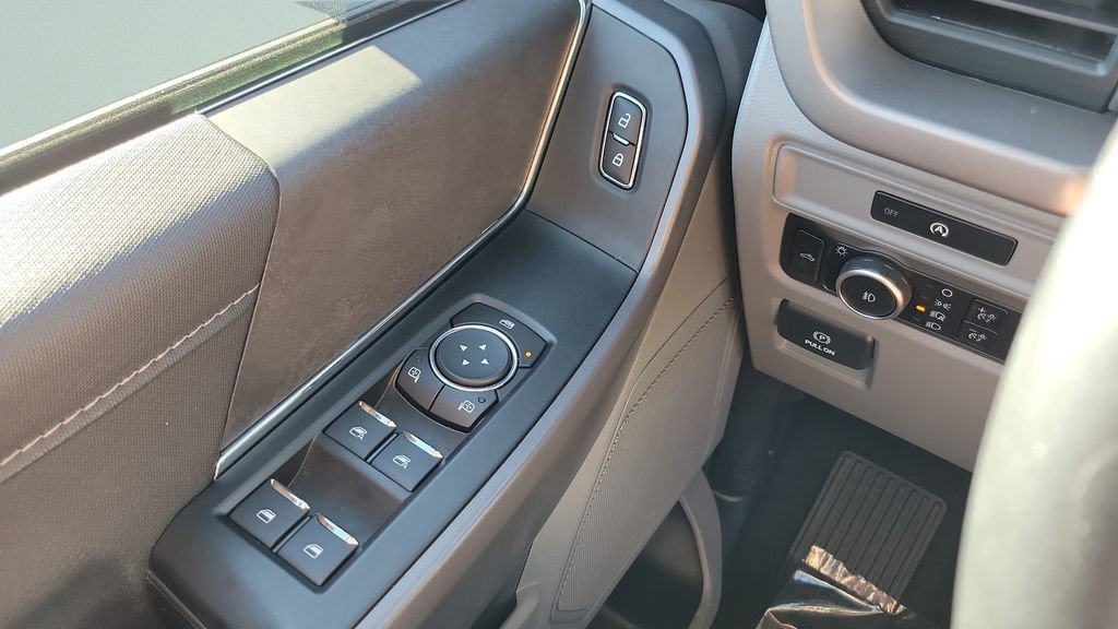 Used 2025 Ford F150 XLT w/ Equipment Group 301A Standard image 24