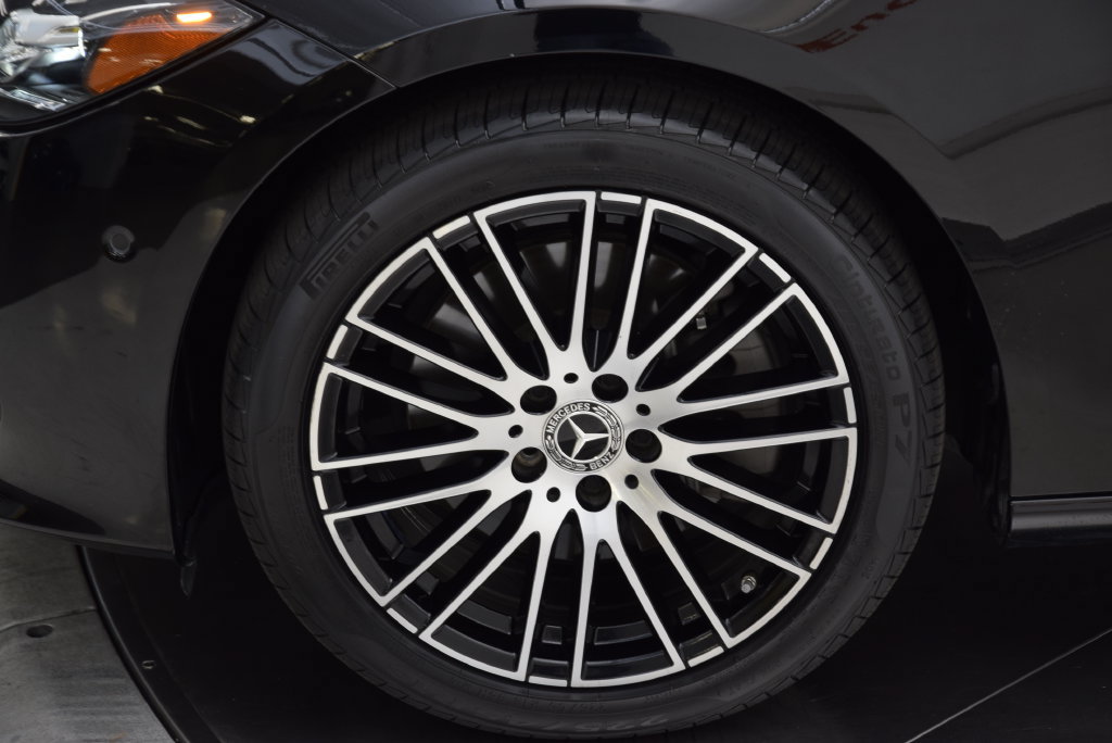 Used 2023 Mercedes-Benz C 300 Sedan image 12