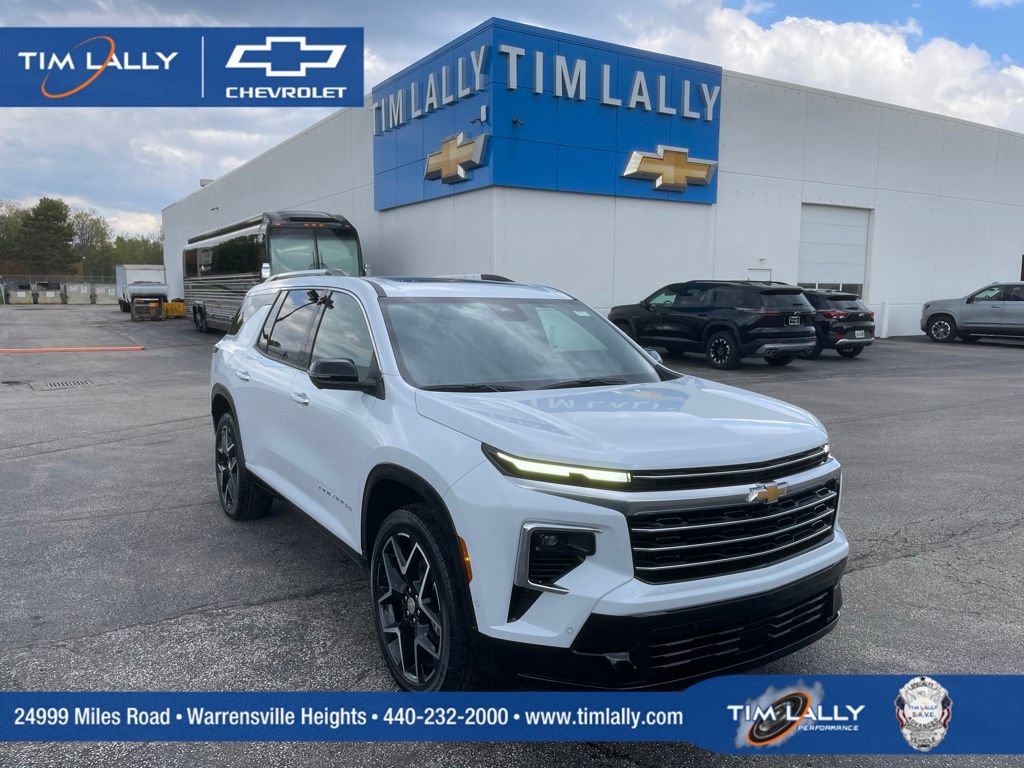 New 2026 Chevrolet Traverse High Country w/ LPO, Floor Liner Package AWD/4WD image 1