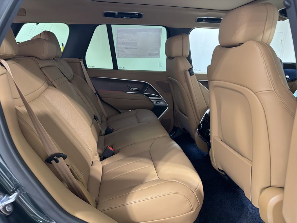 New 2026 Land Rover Range Rover SE image 28