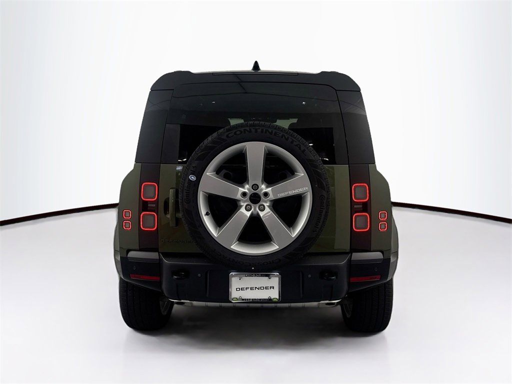 New 2026 Land Rover Defender 110 X-Dynamic SE image 6