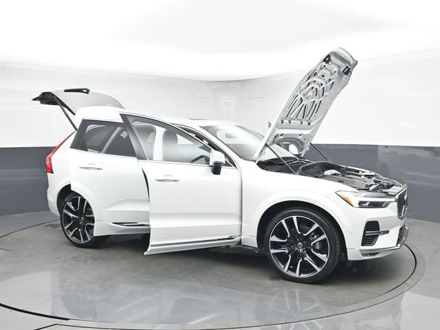 Used 2023 Volvo XC60 B5 Ultimate image 52