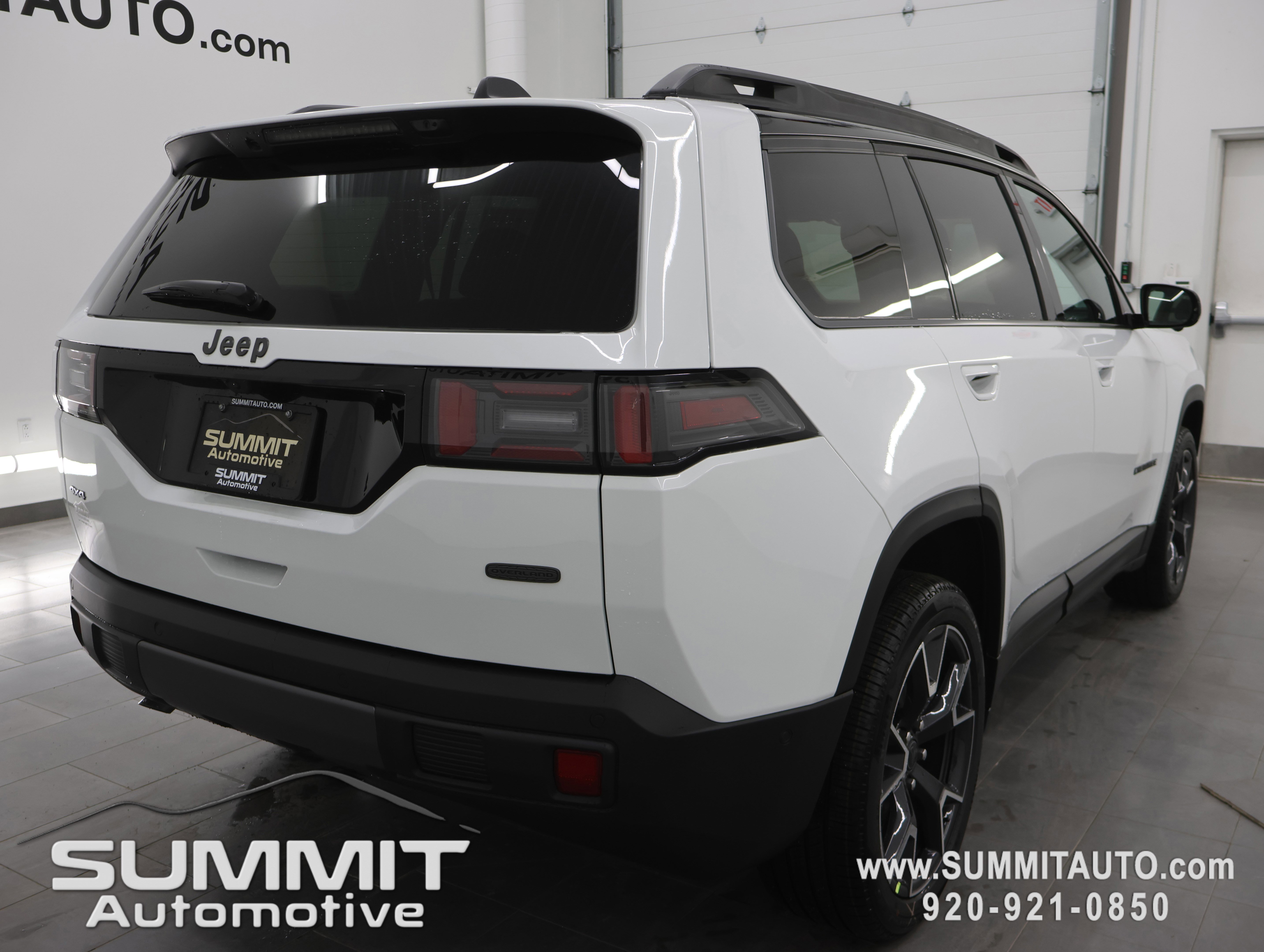 New 2026 Jeep Cherokee Overland image 5