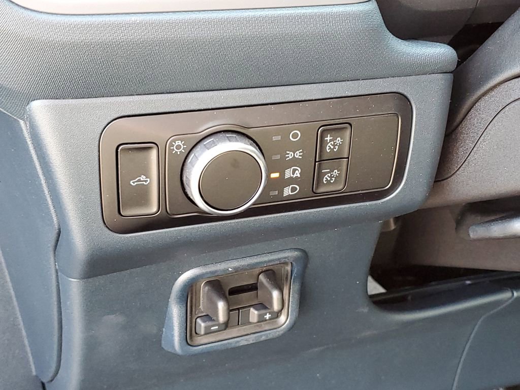 New 2025 Ford Maverick XLT w/ XLT Luxury Package image 10