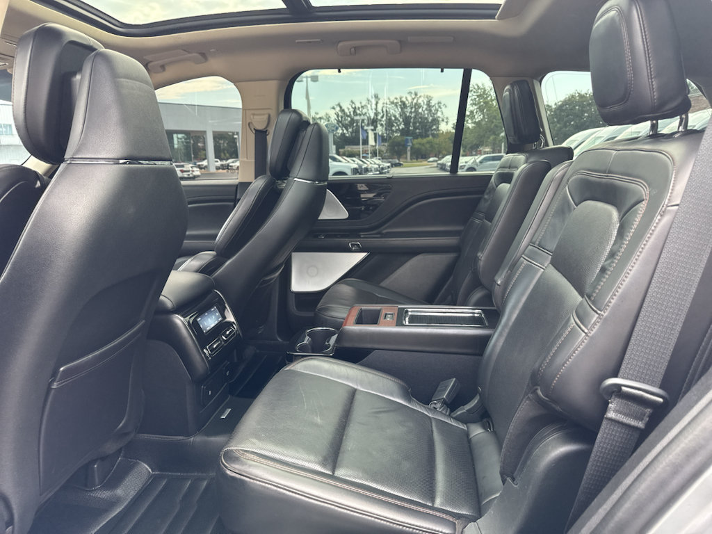 Used 2021 Lincoln Aviator Grand Touring w/ Equipment Group 301A AWD/4WD image 16