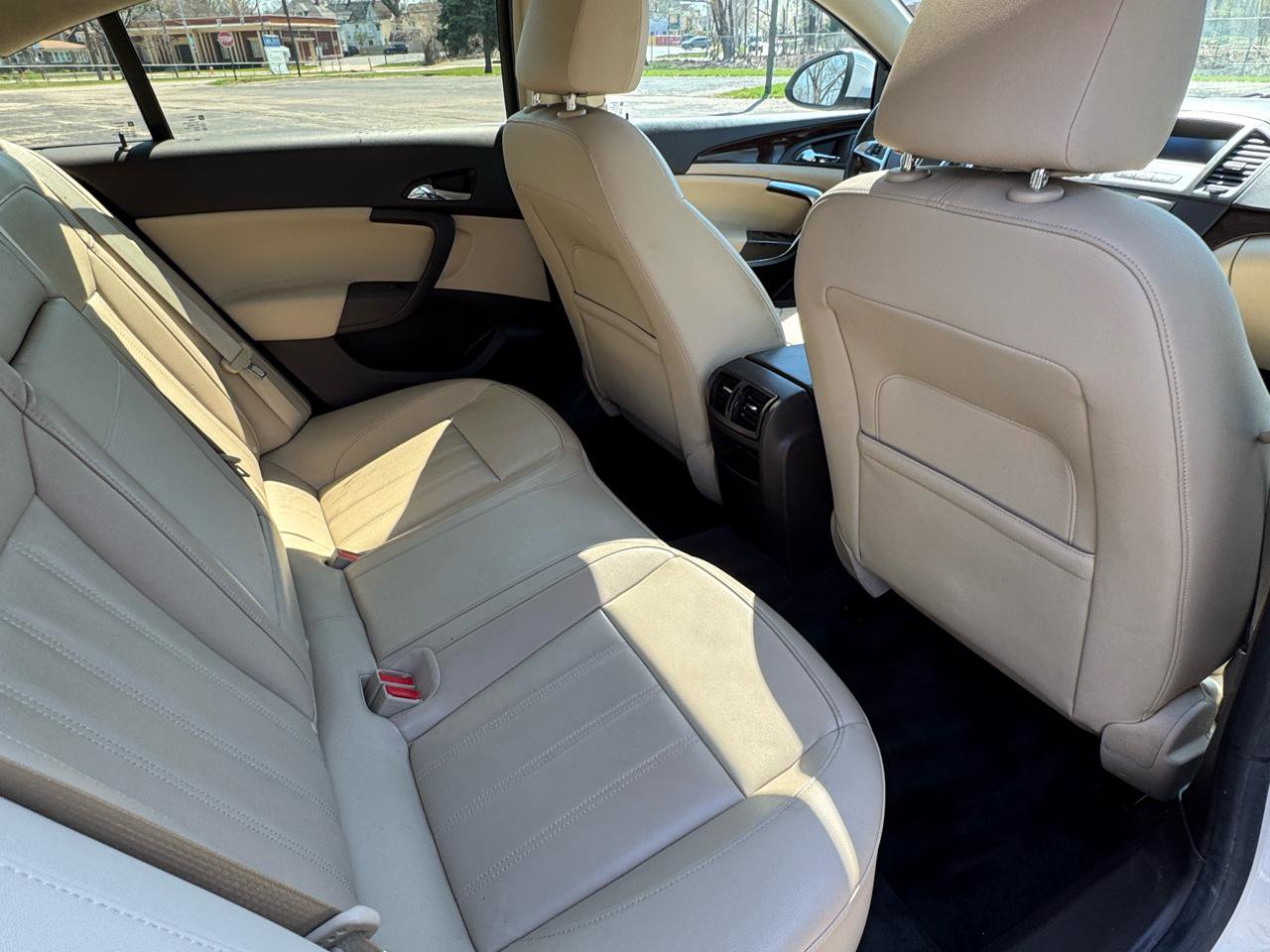 Used 2011 Buick Regal CXL w/ RL2 Preferred Equipment Group image 37