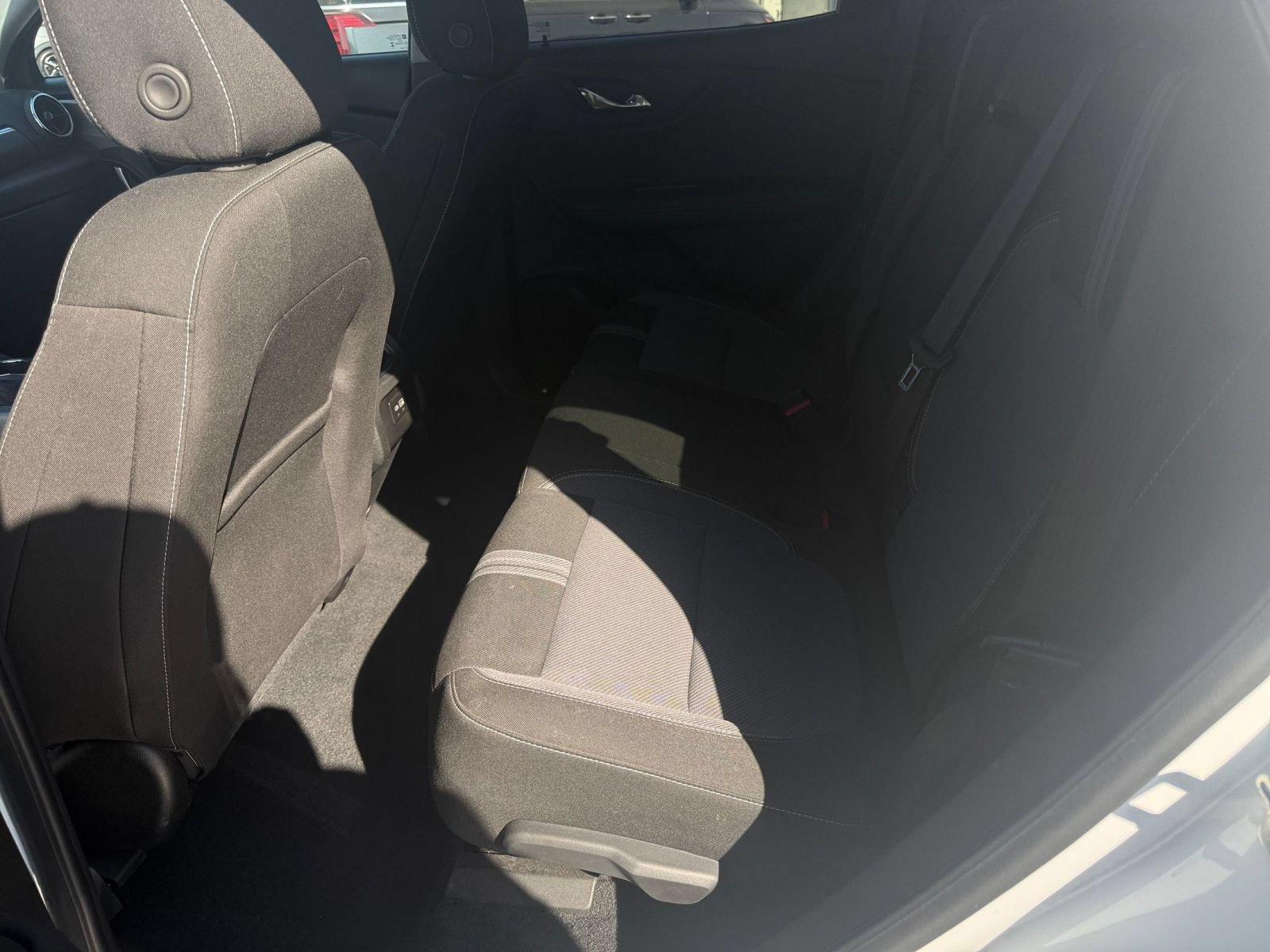 Used 2025 Chevrolet Blazer LT FWD image 27