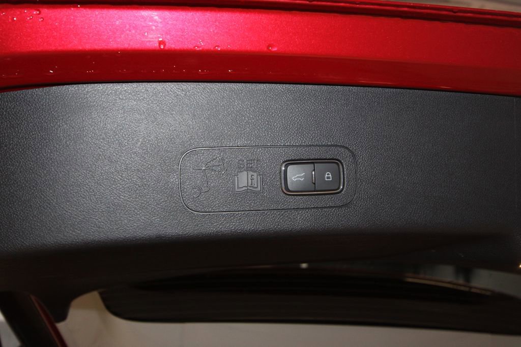 Used 2025 Lincoln Aviator AWD image 44