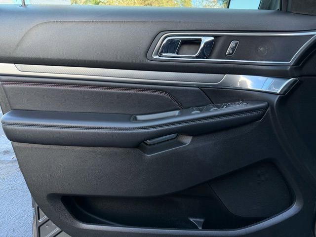 Used 2017 Ford Explorer Sport image 26