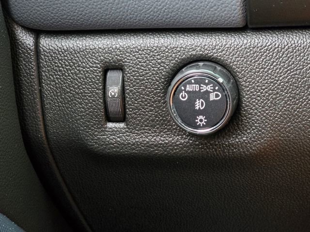 Used 2016 Chevrolet Colorado Z71 w/ Z71 Midnight Edition RWD image 42
