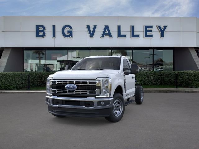 New 2026 Ford F350 4x4 Regular Cab Super Duty image 2