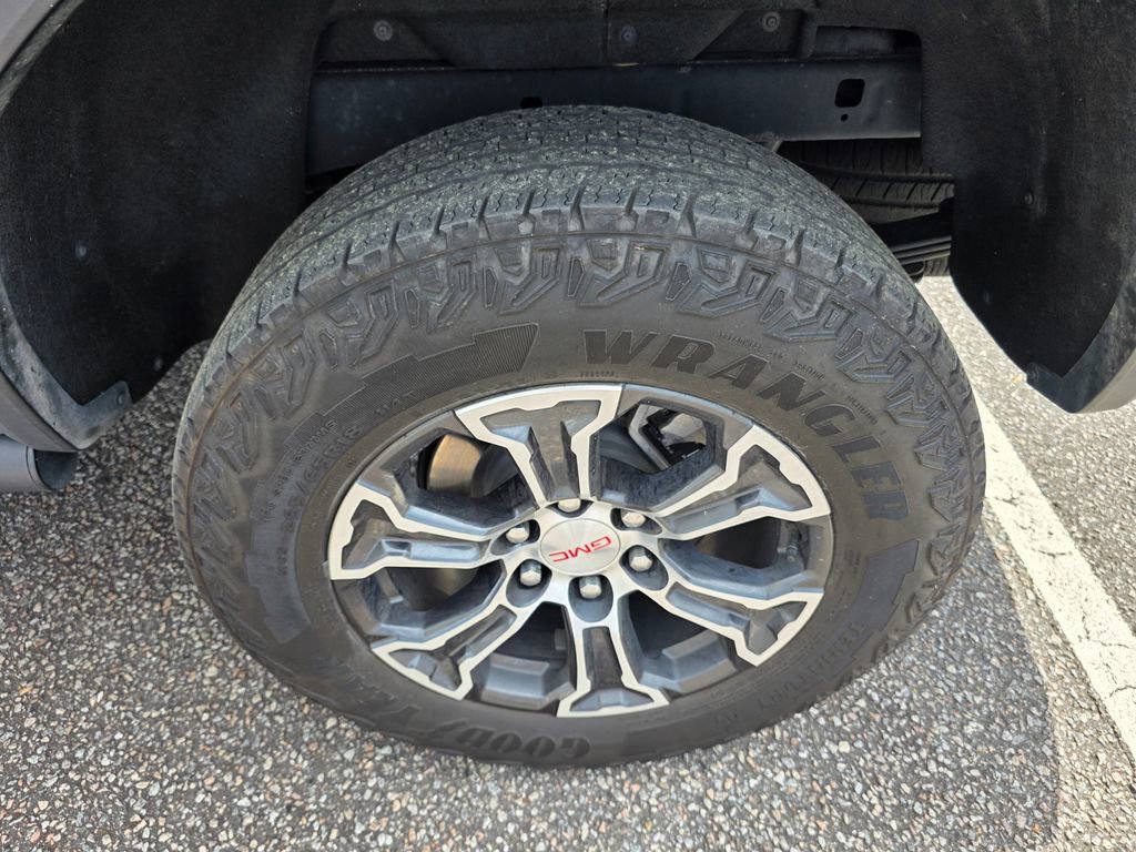 Certified 2023 GMC Canyon AT4 image 29