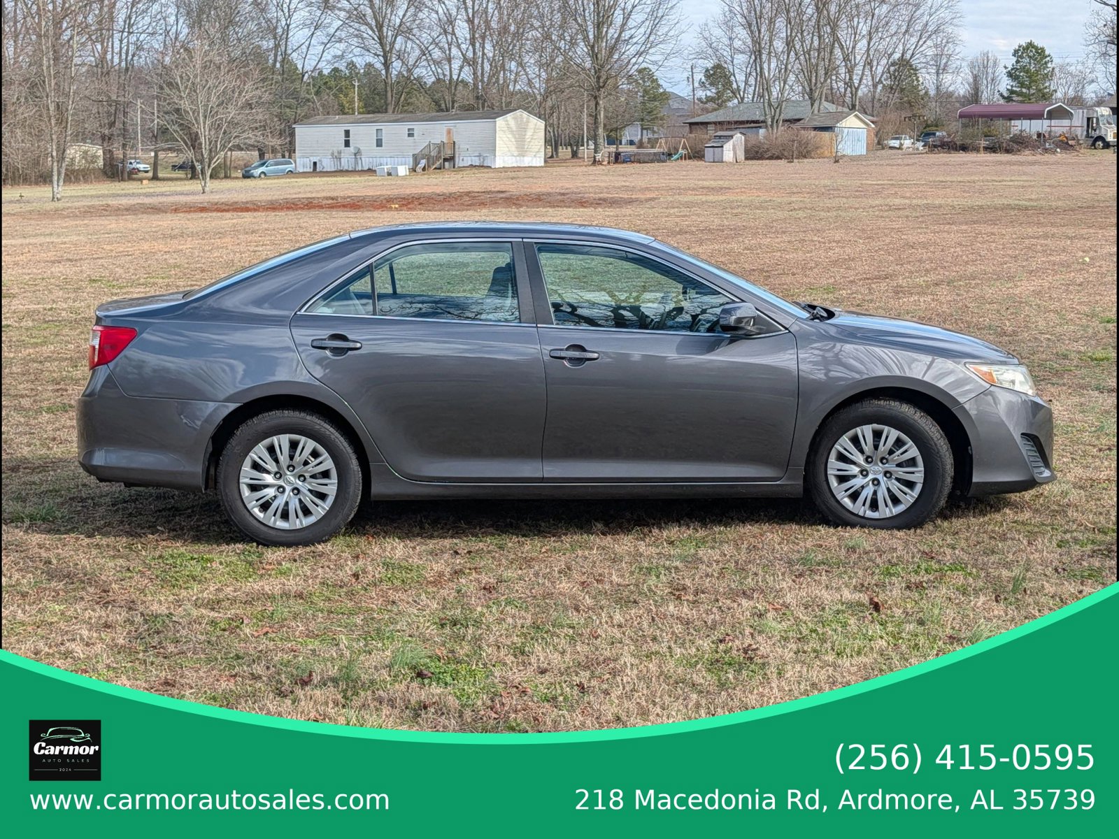 Used 2012 Toyota Camry L image 4