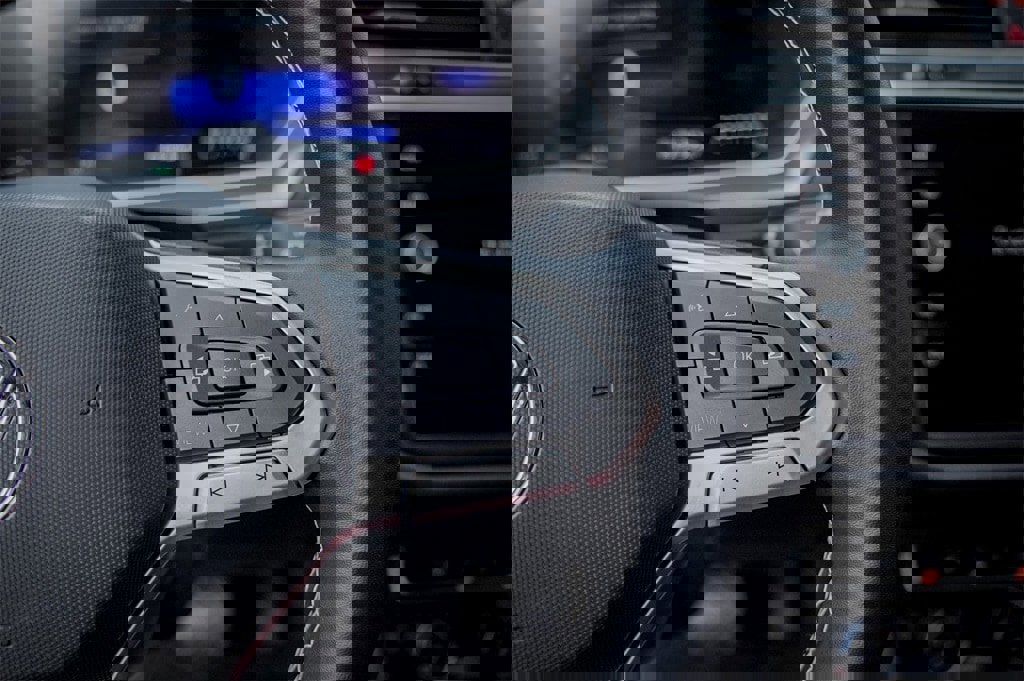 New 2024 Volkswagen Tiguan S image 15