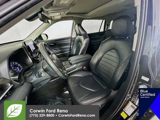 Used 2023 Toyota Highlander XLE AWD/4WD image 23