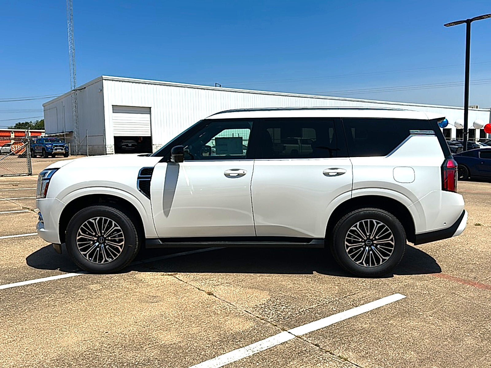New 2026 Nissan Armada SL AWD/4WD image 5