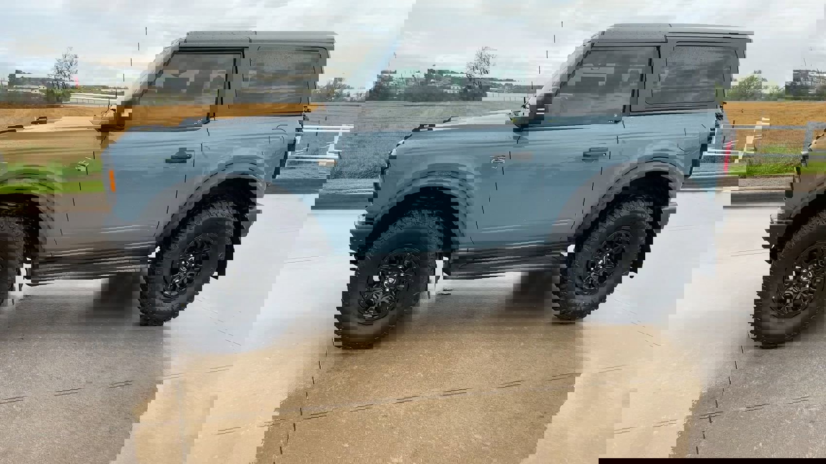 Used 2022 Ford Bronco Wildtrak image 6