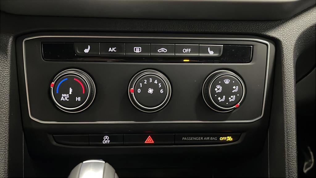 Used 2023 Volkswagen Atlas Cross Sport SE image 17