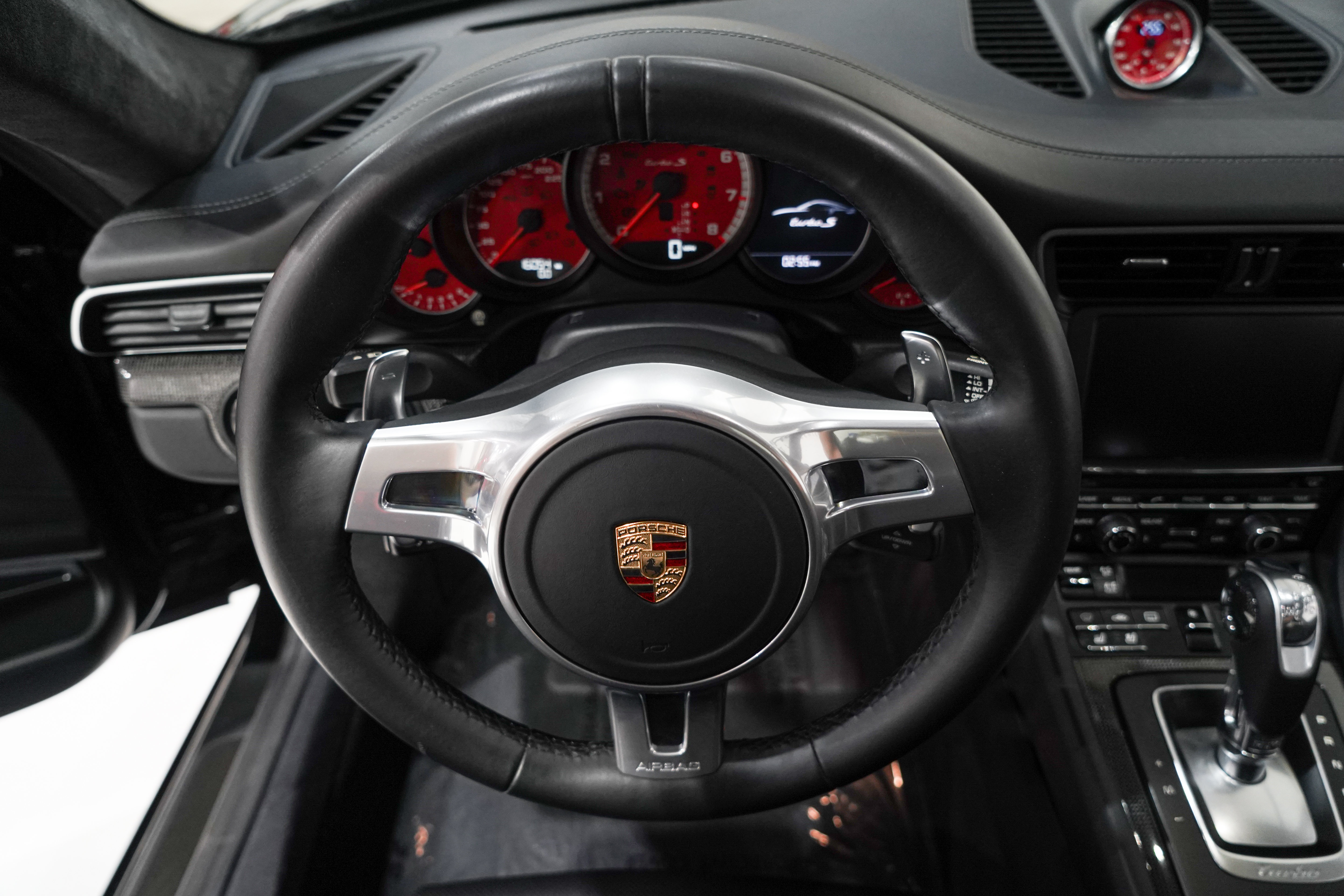 Used 2014 Porsche 911 Turbo S AWD/4WD image 10