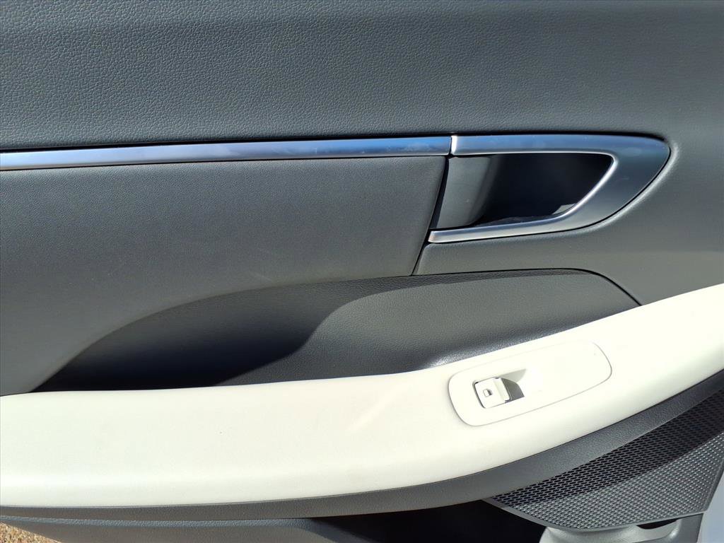 New 2025 Hyundai Sonata SEL image 11